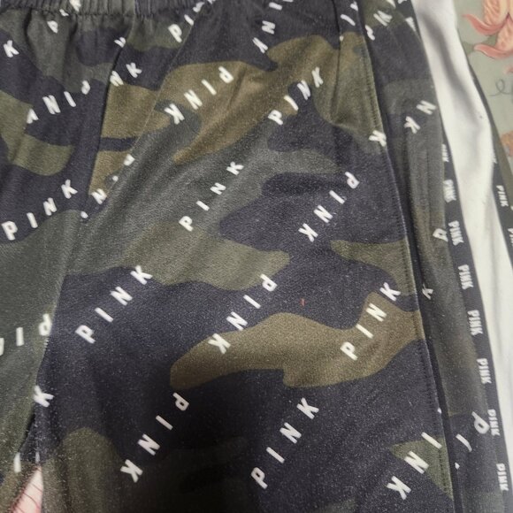 Pink Victoria's Secret Side Snap Pants Multi Color Camo Size Extra Small FINAL - Picture 3 of 7